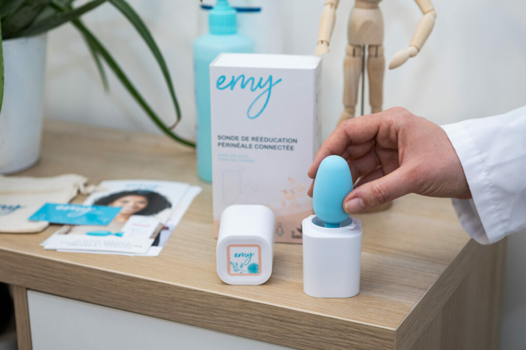 the Emy Kegel trainer in use by a pelvic floor therapist
