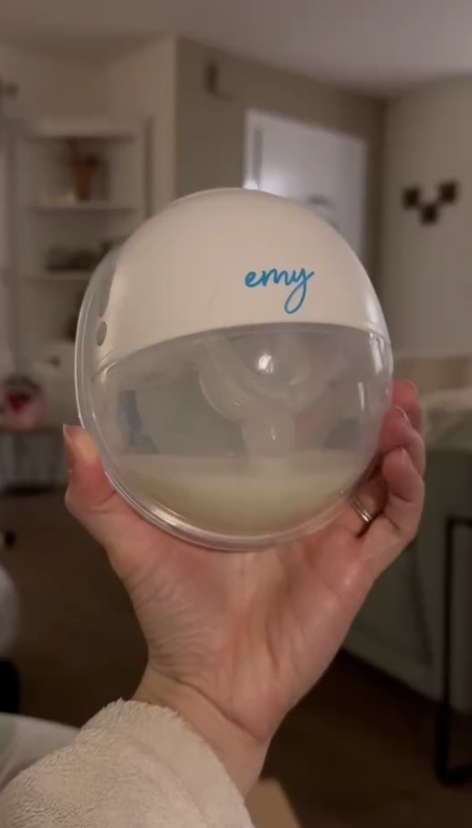 le meilleur tire-lait mains libres pour tirer son lait en toute discrétion